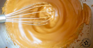 ダルゴナコーヒーのレシピ　しっかり泡立てる