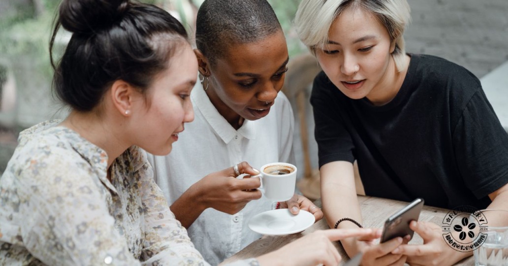 スペシャルティコーヒーのコーヒータイムならアロマ効果で会話が弾む