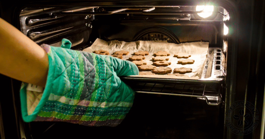 コーヒーを入れて作る絶品クッキーに必要な道具やコツを紹介しています。